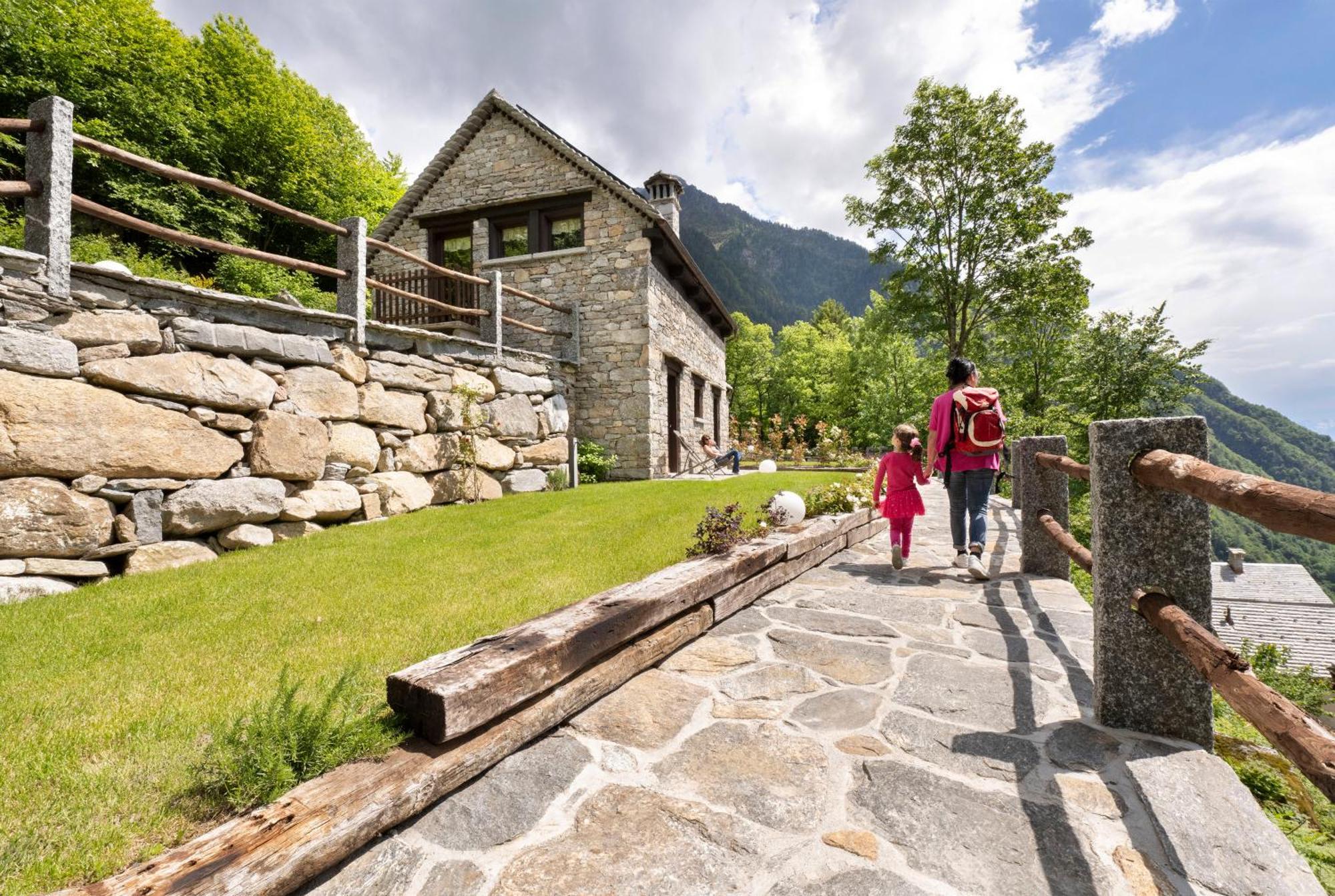 Baita Athili - Villaggio Dei Crodini Crodo Exteriör bild